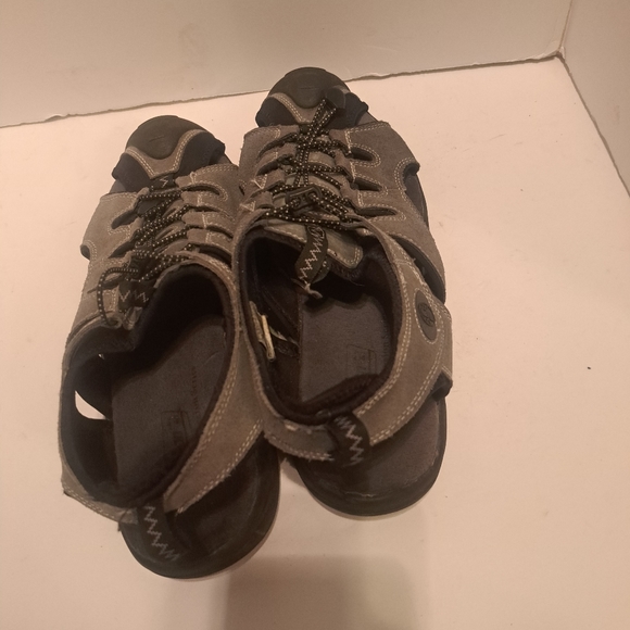 Coleman closed toe comfort outdoor shoes suede mens size 10.5 sandals - Picture 4 of 5